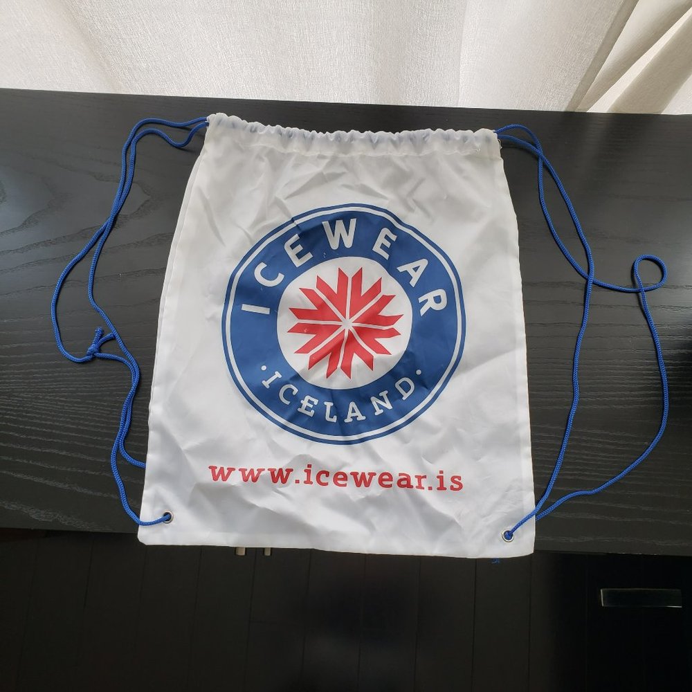 (NWOT) Iceland Icewear Drawstring Bag